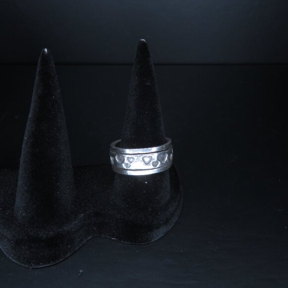 Sterling Silver Spin Ring with Heart Design - Picture 3 of 7